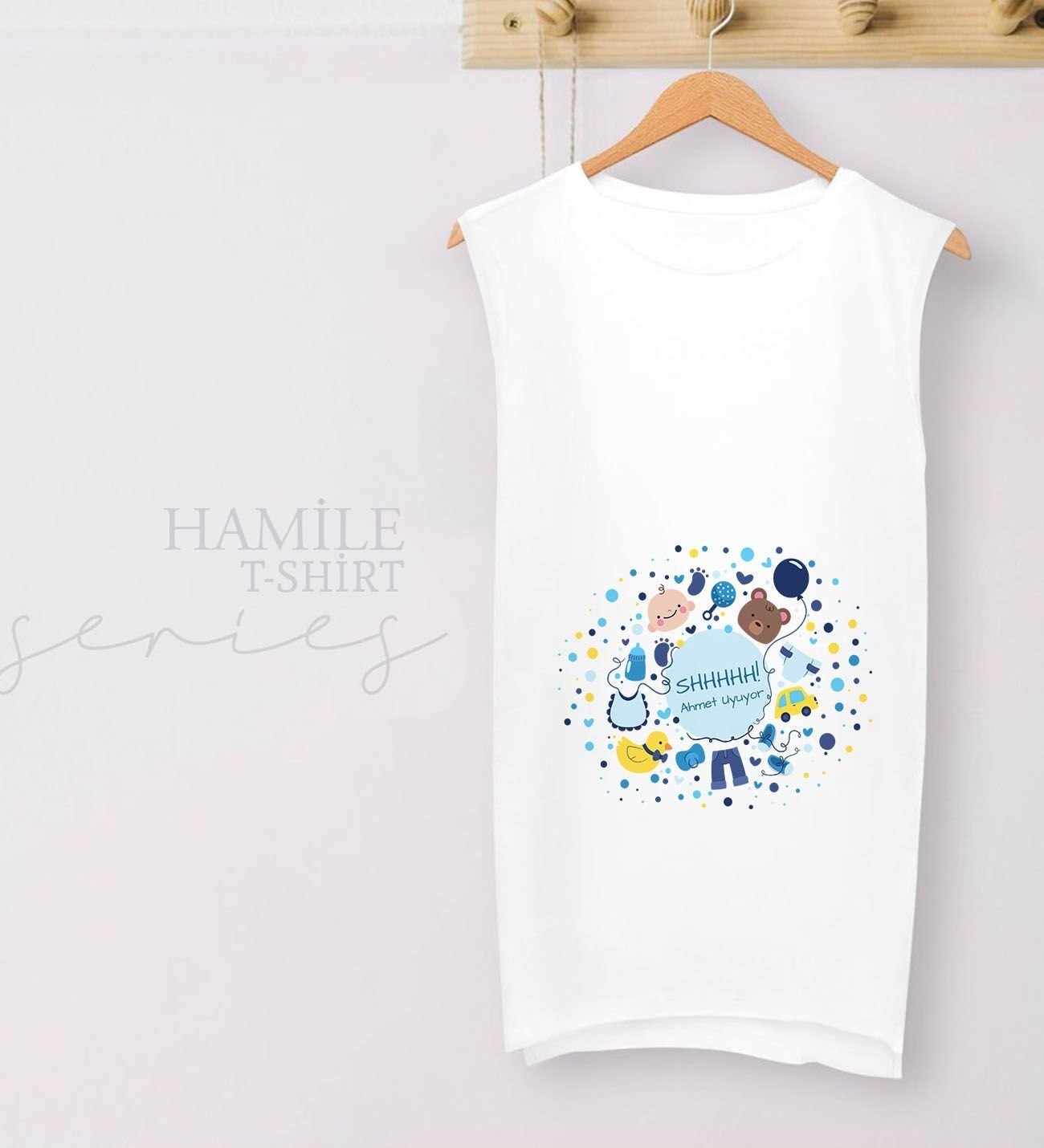 BK Gift Kişiye Özel Isimli Uyuyor Tasarımlı Beyaz Sıfır Kol Hamile Tişört-3, Hamile Giyim, Eşe Hediye görsel 2