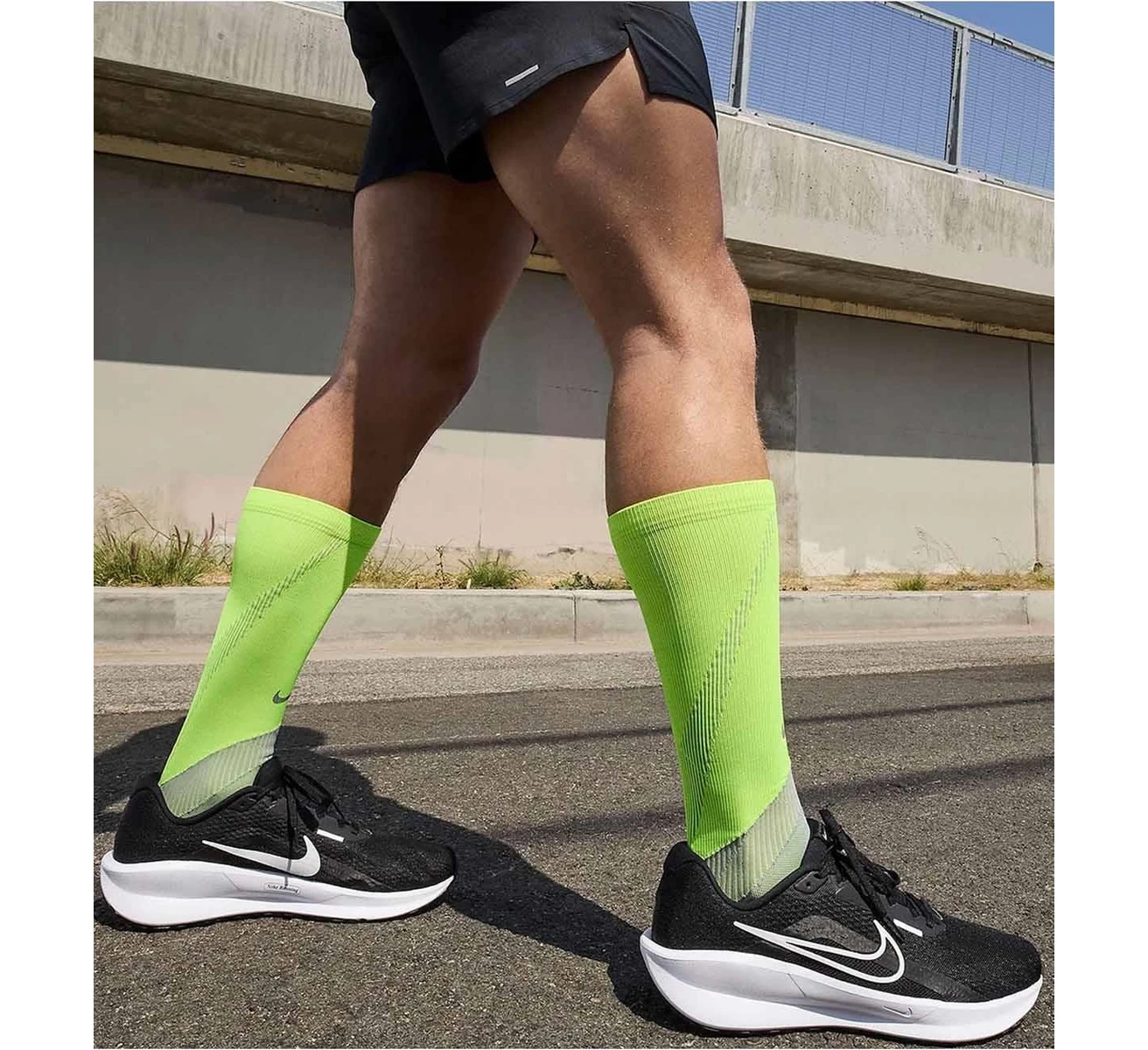 Resim Nike Downshifter 13 Erkek Sneaker Ayakkabı FD6454-001-SIYAH 