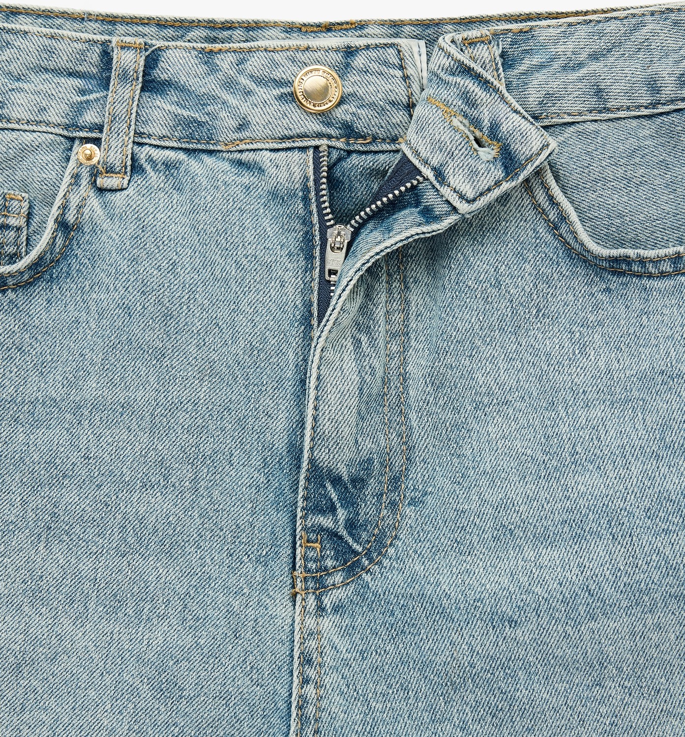 Koton Pamuklu Rahat Kalıp Duble Paça Mini Denim Şort görsel 7