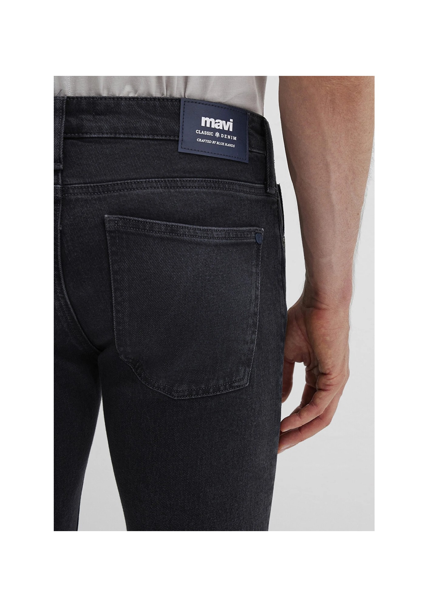 Mavi James Classic Denim Koyu Antrasit Smoke Jean Pantolon 0042490647 görsel 7