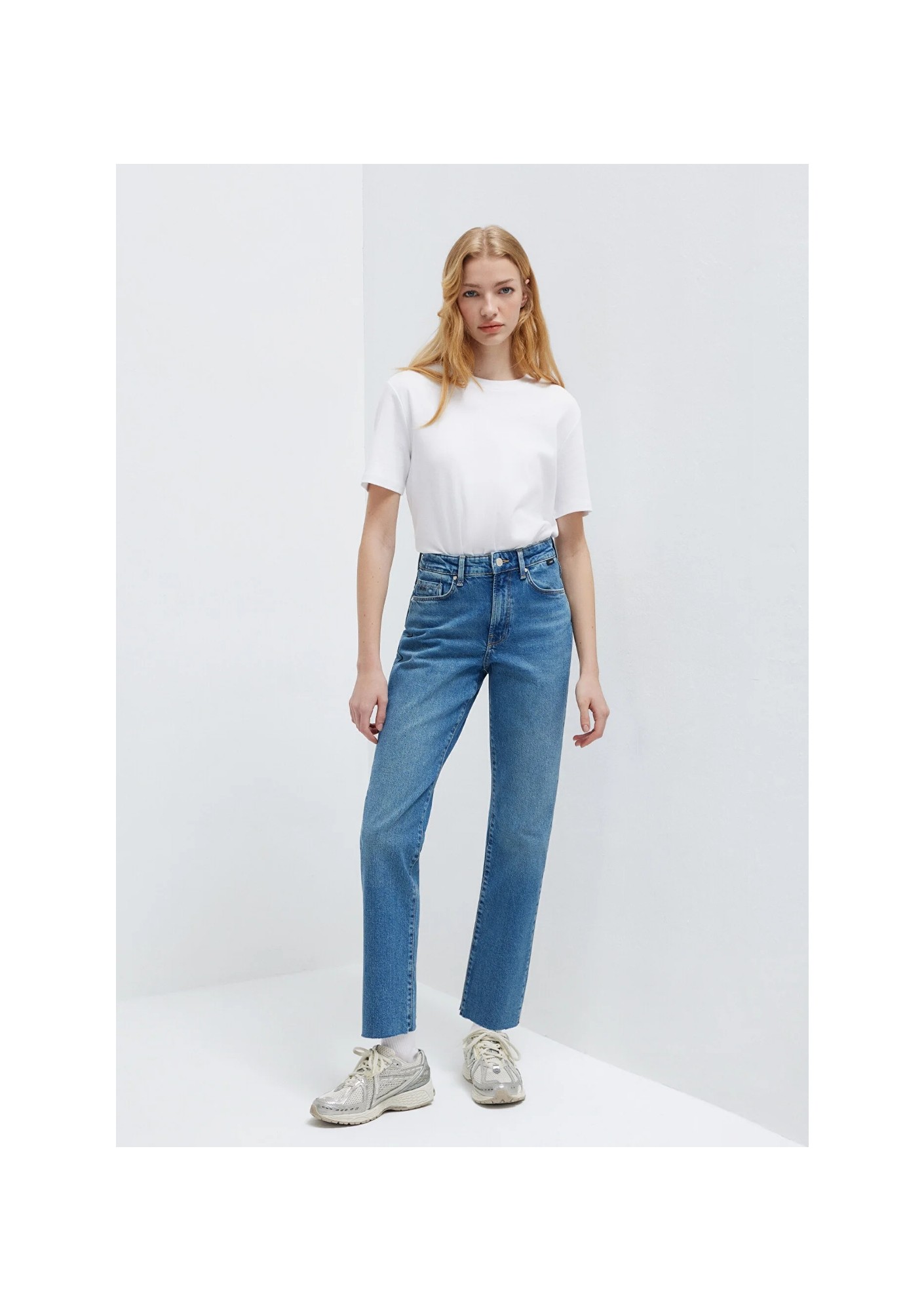 Mavi New York Classic Denim Kadın %99 Pamuklu Yüksek Bel Düz Paça Indigo Mavisi Jean Pantolon 101441-A3037 görsel 3