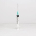 Berika 5 ml Yeşil Uç Enjektör 100 Adet Ergonomik Tasarım ile Konforlu Kullanım Sunar