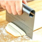 Yakut - Paslanmaz Çelik Ölçülü Hamur Kesme Aparatı Kesici Kazıyıcı Pasta Şekillendiren Spatula