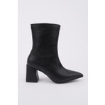 Muggo Codi Sivri Burun Kalın Topuklu Kadın Bot Suni Deri Dış Materyal ile Konforlu Tasarım