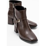 Küt Burunlu Tokalı Kadın Topuklu Bot Kahve Cilt