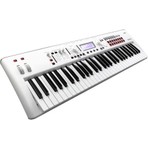 Korg Kross2-61-Wh Workstation | 61 Tuş Her Şeyi Yapan Mobil Synthesize Beyaz