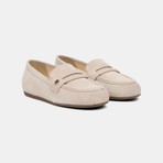 Desa Kadın Bej Metal Detaylı Süet Loafer