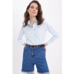 Tudors Kadın Slim Fit Dar Kesim Vucüda Oturan Uzun Kollu Gizli Düğme Detaylı Mavi Basic Gömlek