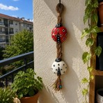 Yedirenk Hediyelik Eşya Polyester Çini Işlemeli Uğur Böceği Duvar Bahçe Balkon Ev Dekorasyon Süsü Kırmızı Beyaz