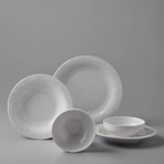 Jumbo Lily 24-Piece 6-Person Bone Dinnerware Set - White