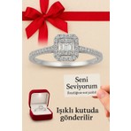 Crystal Diamond Zirconia Işıklı Kutuda Pırlanta Montür 0,25 Karat Baget Yüzük