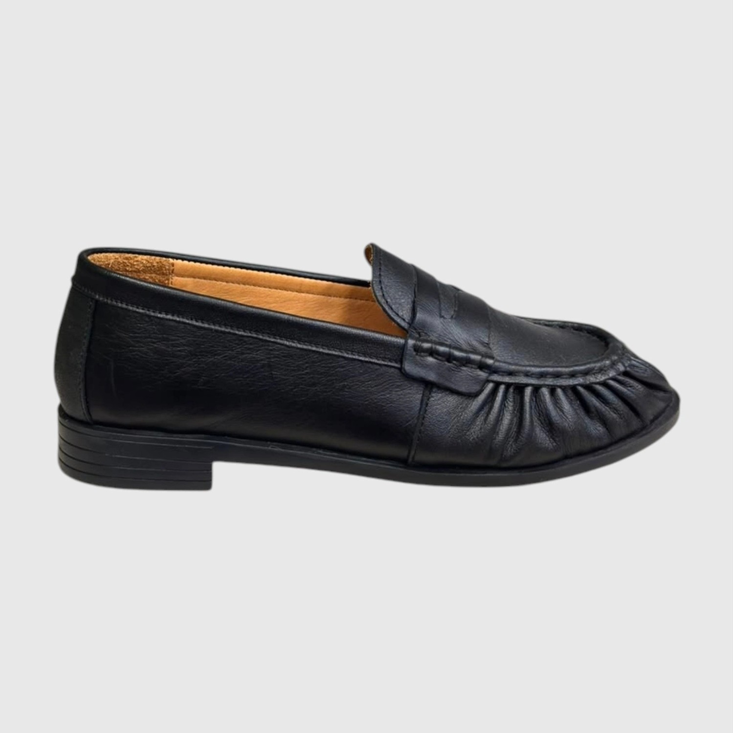 Myfit Shoes 614 Kadın Hakiki Deri Büzgülü Günlük Loafer Ayakkabı Siyah