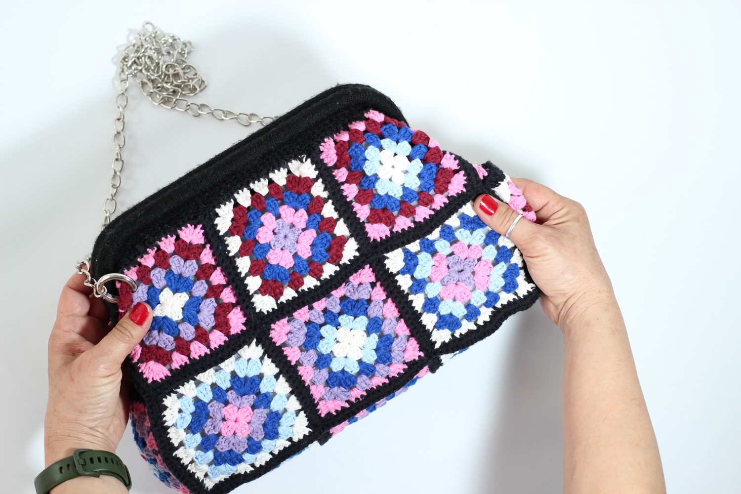 Mercan Designs Kare Motif Detaylı El Örgüsü Handmade Bohem Omuz Çantası görsel 4