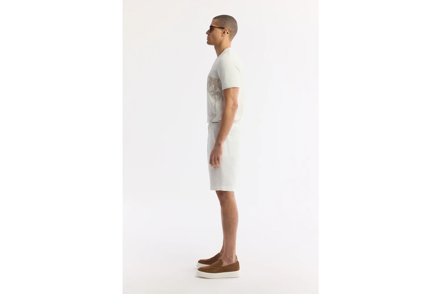 Resim AVVA Erkek Beyaz Beli Lastikli %100 Keten Relaxed Fit Şort B003732 