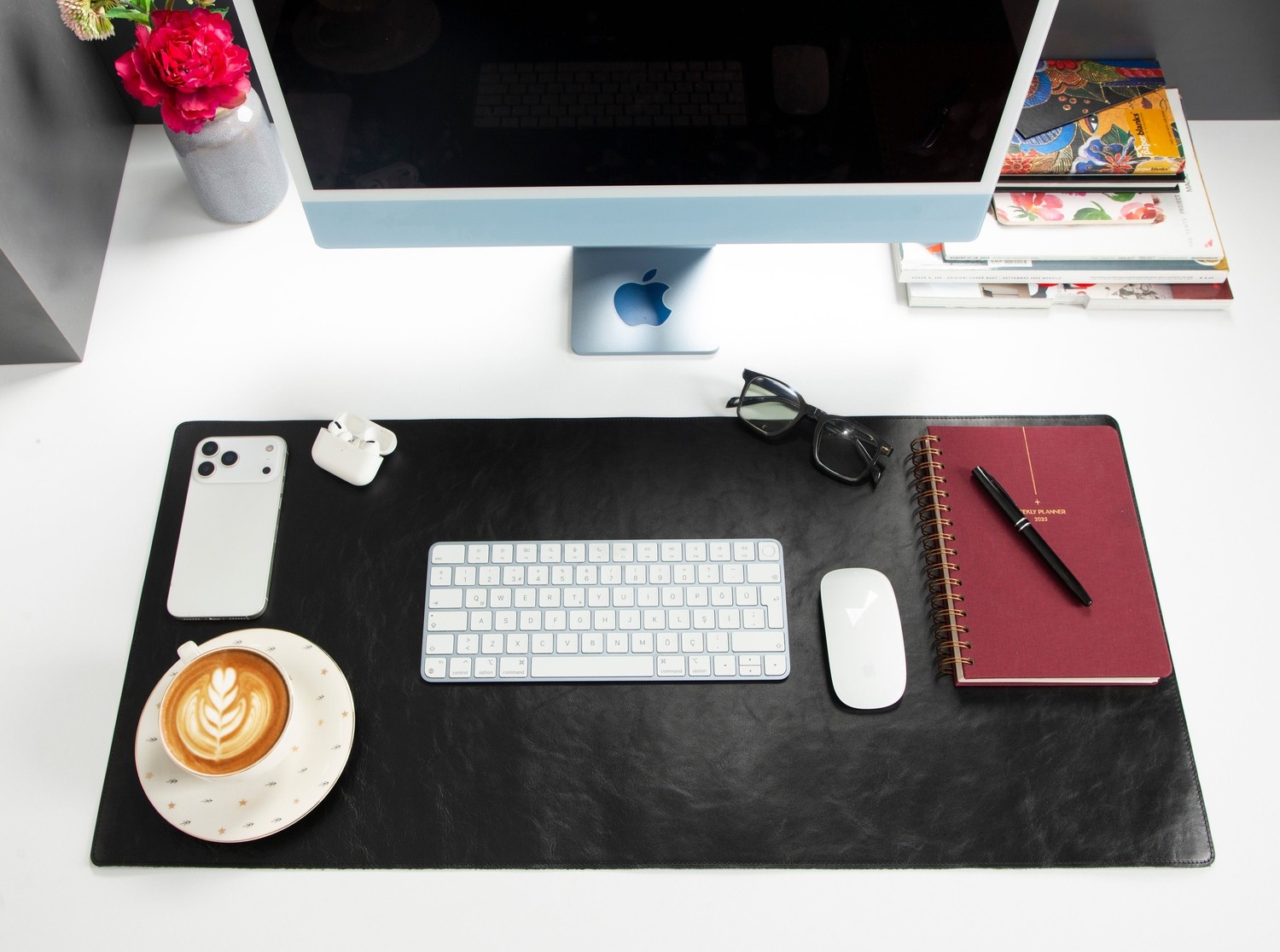 BloominBag Atelier 91 Noir Black Leather Desk Mat - Medium