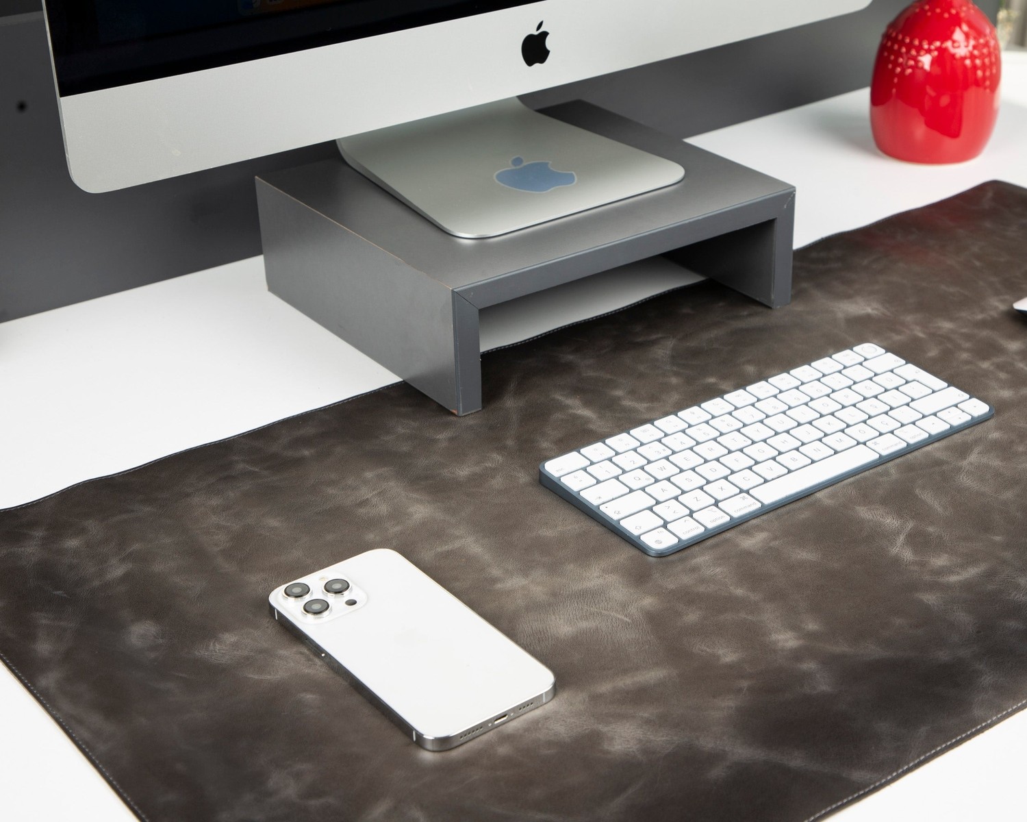BloominBag Atelier 91 Ash Gray Leather Desk Mat - Large