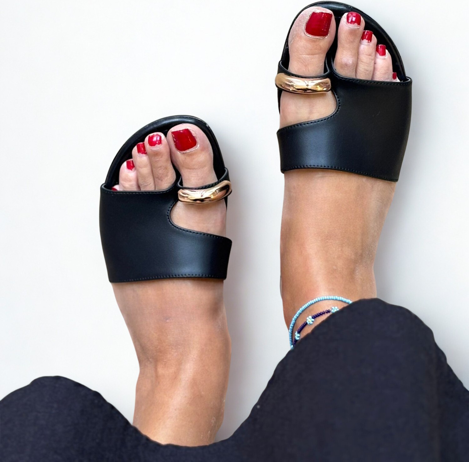 Ne&Ve Shoes Siyah Hakiki Deri Tokalı Parmak Arası Kadın Şık ve Rahat Günlük Terlik