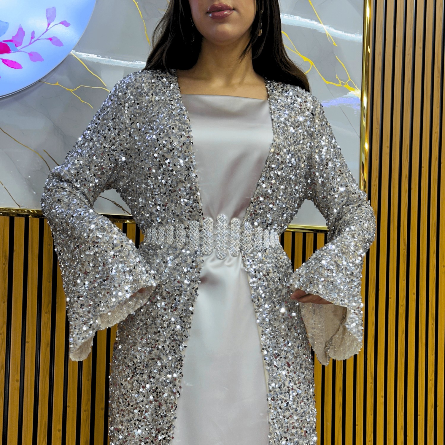 Içi Saten Dışı Payet Makine Işlemeli Kumaş görsel 3