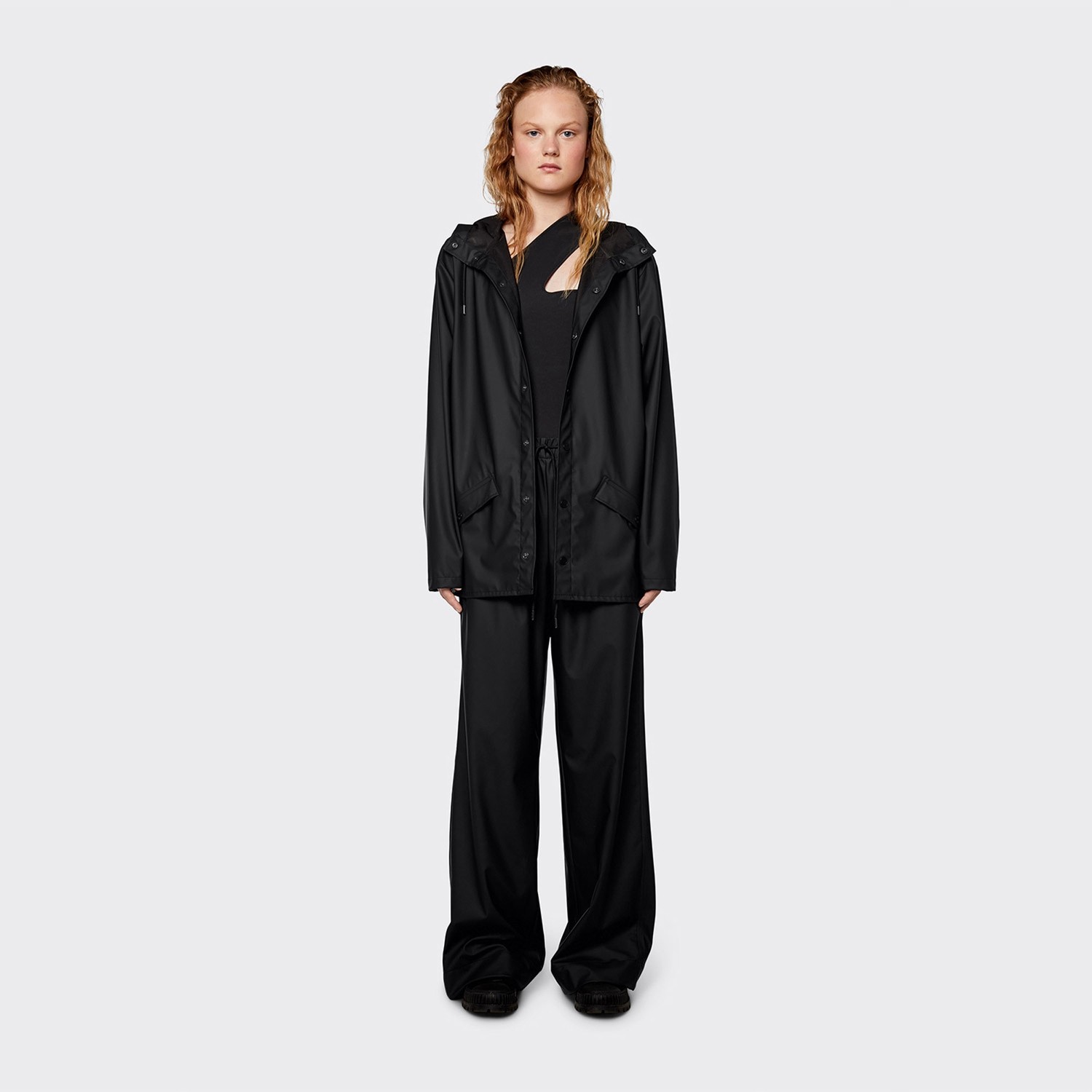 Rains Kadın Siyah Düz Desenli Yağmurluk Waterproof M Beden Ekstra Cep ile Şık Tasarım görsel 6