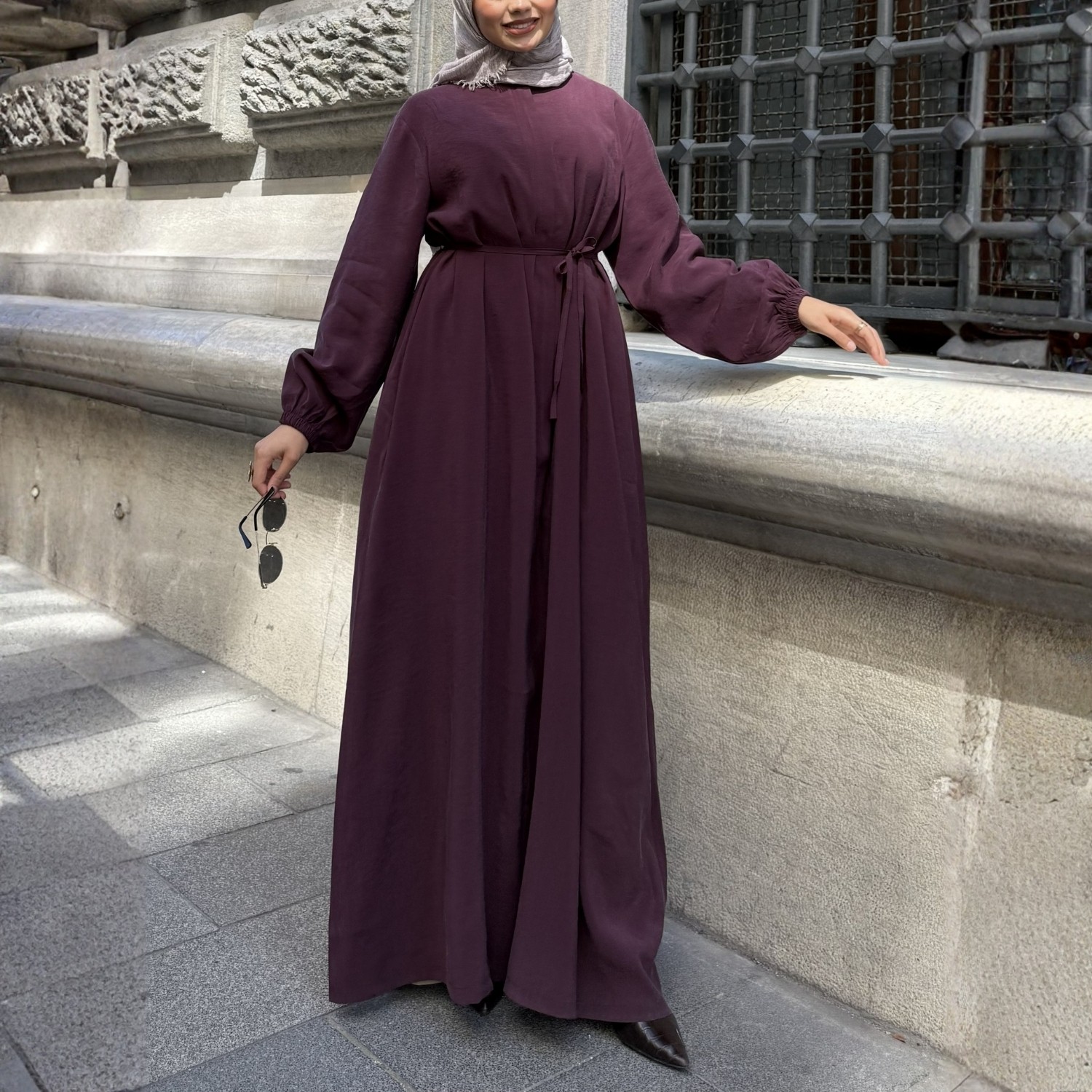 Zeynep Uyanık Ferah Pamuk Krep Balon Kol Gizli Fermuarlı Ferace görsel 5