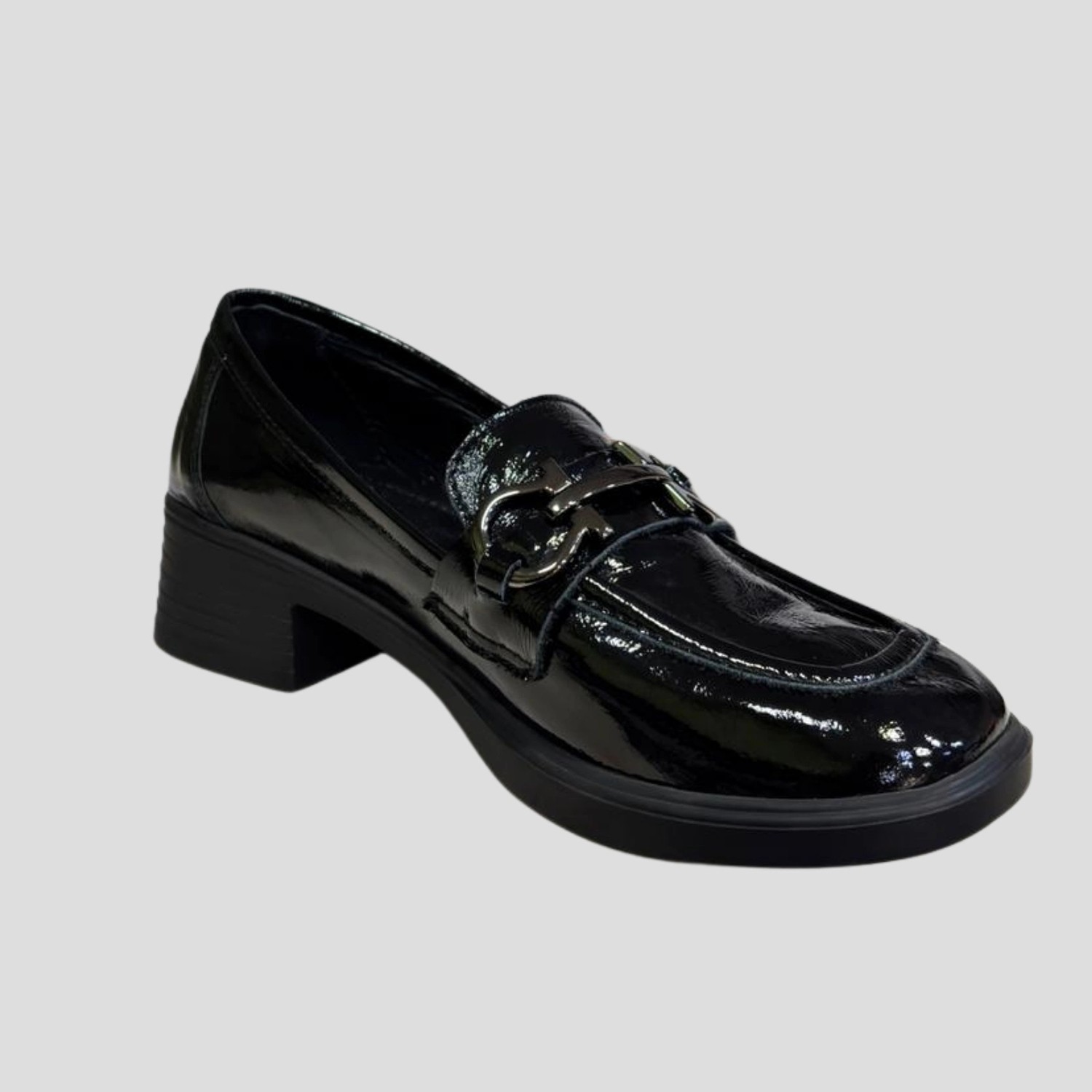 Myfit Shoes 041 Kadın Hakiki Deri Aksesuarlı Kısa Topuk Ayakkabı Siyah Rugan görsel 3