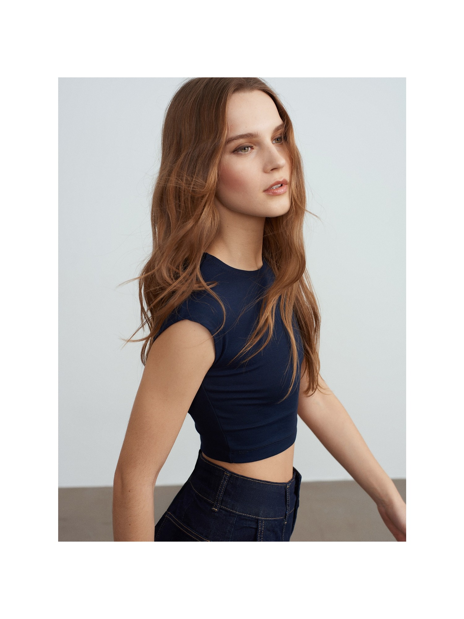 Dilvin 30528 Pamuk ve Modal Karışımlı Crop Top-Beyaz