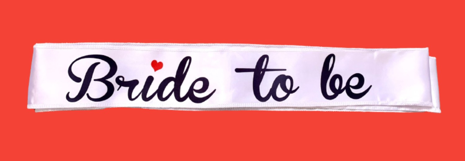 Bride By Victoria ( Isminizi Yazıyoruz) Gelin Sabahlığı Bride Sabahlık Kollar Tüylü ve Bride To Be Kuşak görsel 6