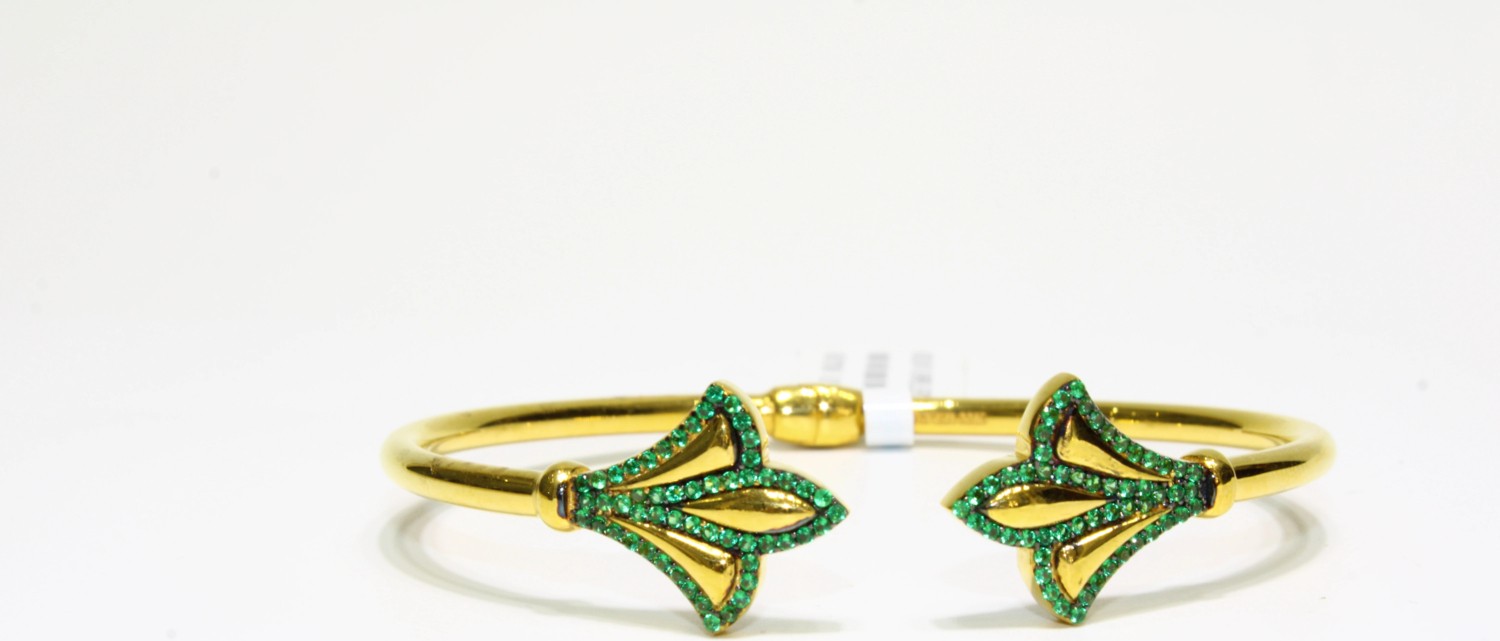 Kızılay Kuyumcusu 22 Ayar Altın Yeşil Taş İşlemeli Kelepçe Bilezik 13.84 gr KLP2248