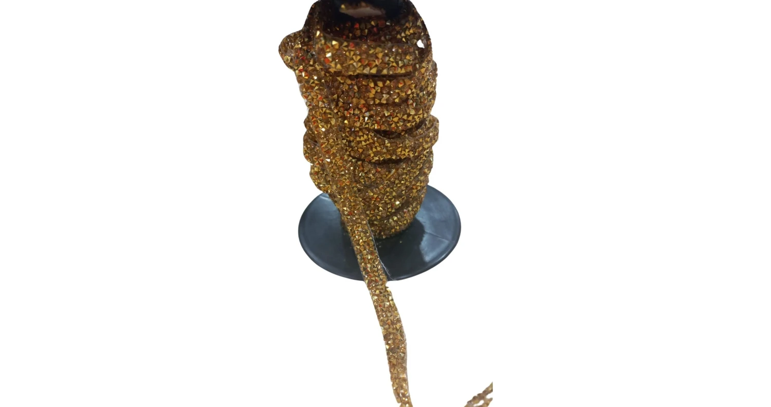 Resim Silikonlu Yapıştırma Taş 1 cm Gold 5 Metre 