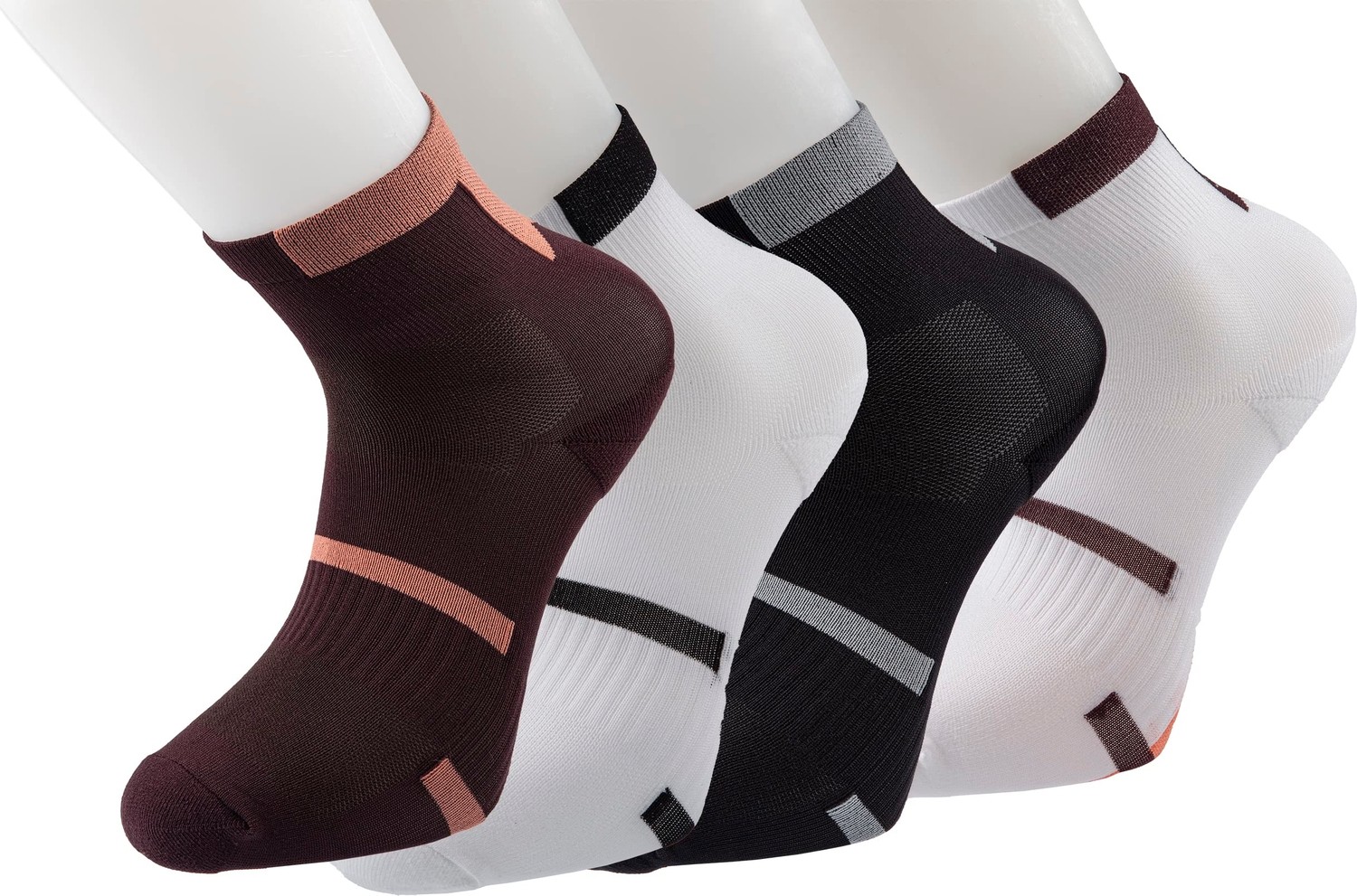 Die Grup Erkek Çorap, 4 Çift Atletik Yürüyüş ve Koşu Çorabı, X-Temp Isı Dengeleyici Hızlı Kuruyan Akıllı Kumaş, Ekstra Takviyeli Konforlu Uçlar, Sürtünme Önleyici Takviye, Optimum Havalandırma Için File Ekler