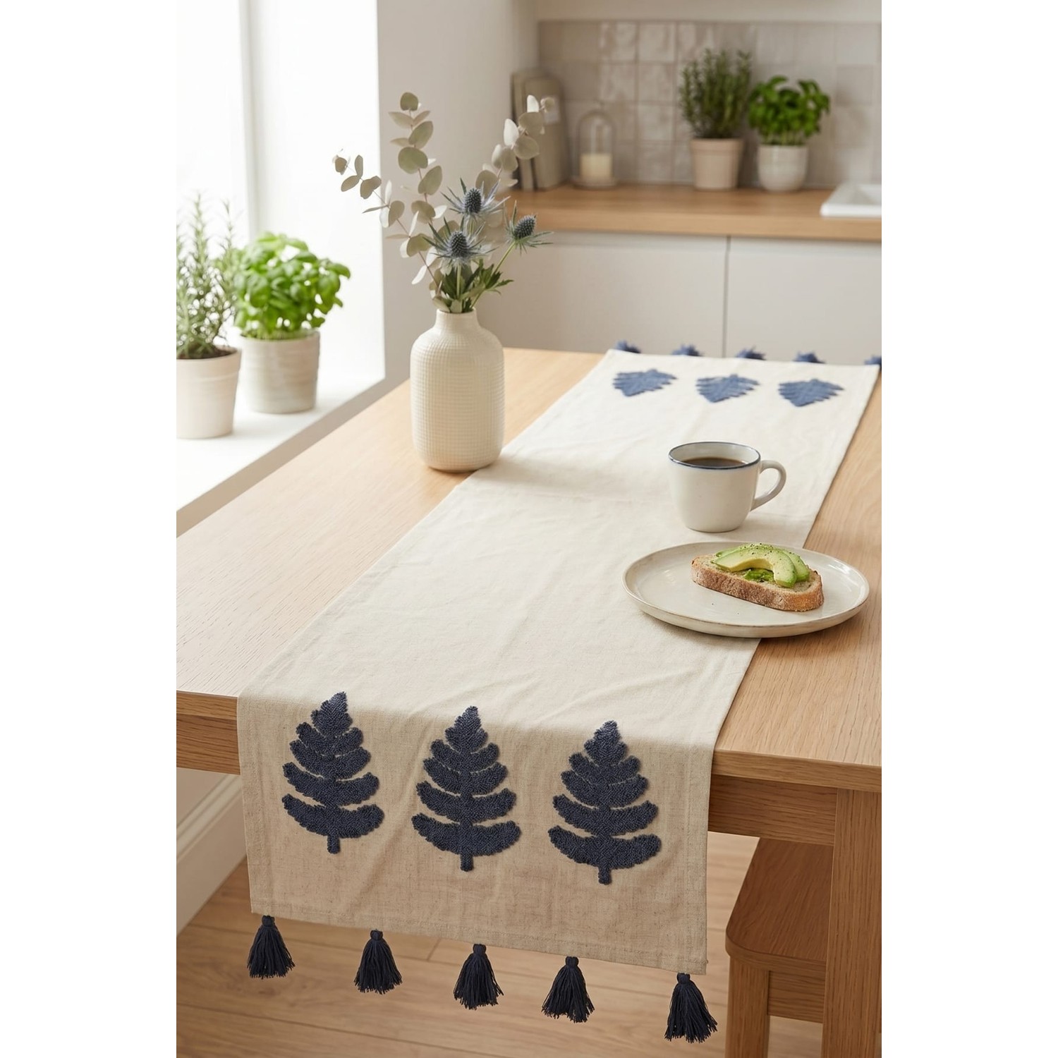Buldan Natura Üçlü Ağaç Nakışlı Püsküllü Dekoratif Runner 40×130 cm