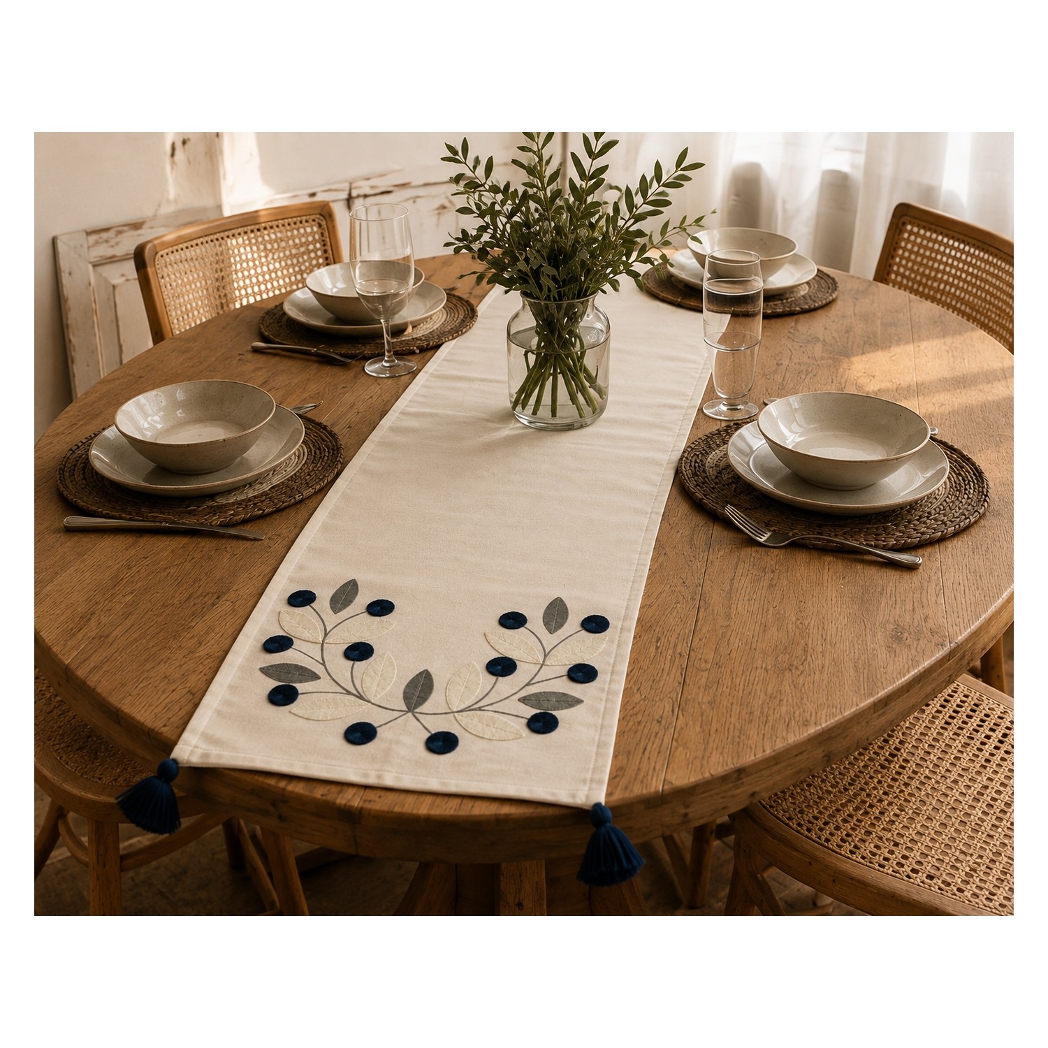 Buldan Natura Papatya Çiçek ve Yaprak Motifli Punch Nakışlı Dekoratif Runner 40×130 cm