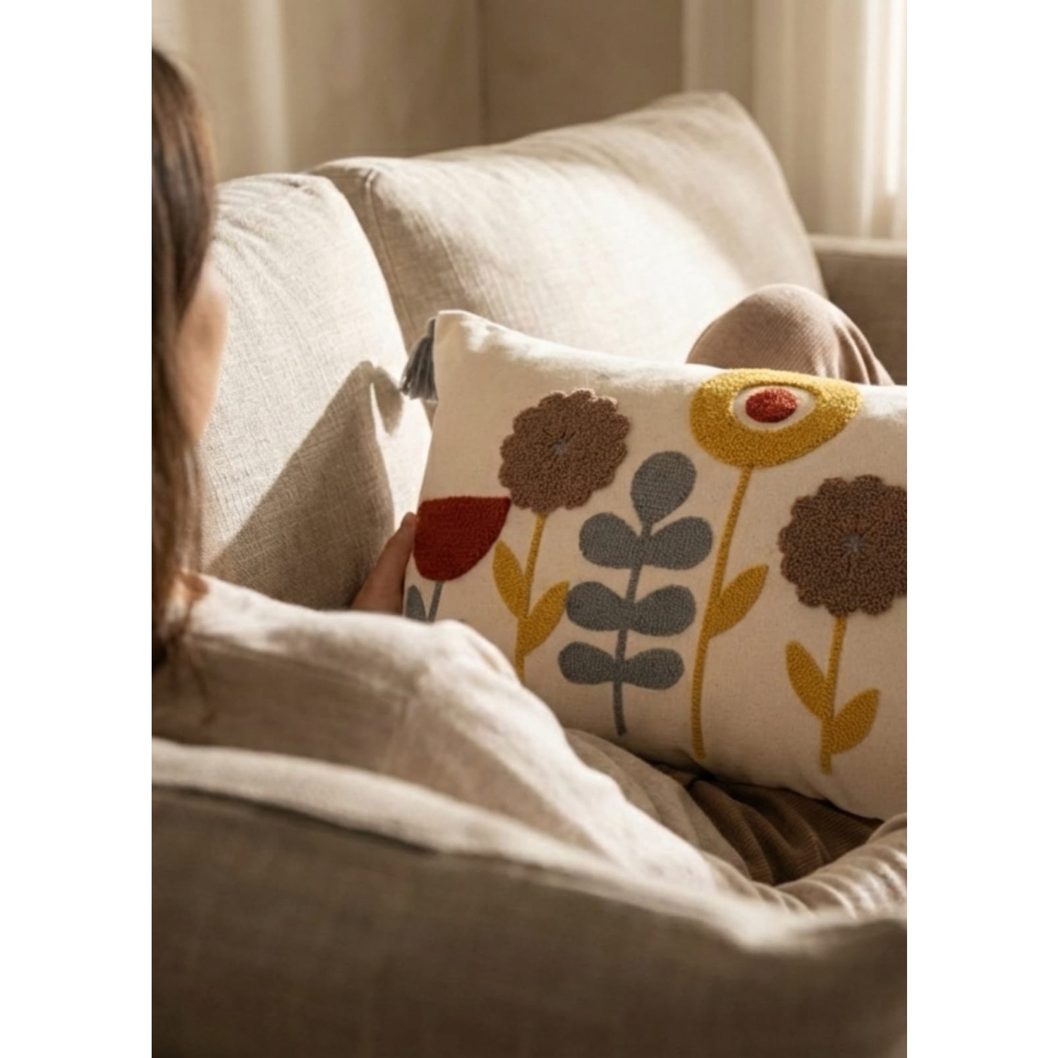 Buldan Natura Yıldız Çiçek Desenli Punch Nakışlı Dekoratif Kırlent Kılıfı 35×55 cm 4. görsel