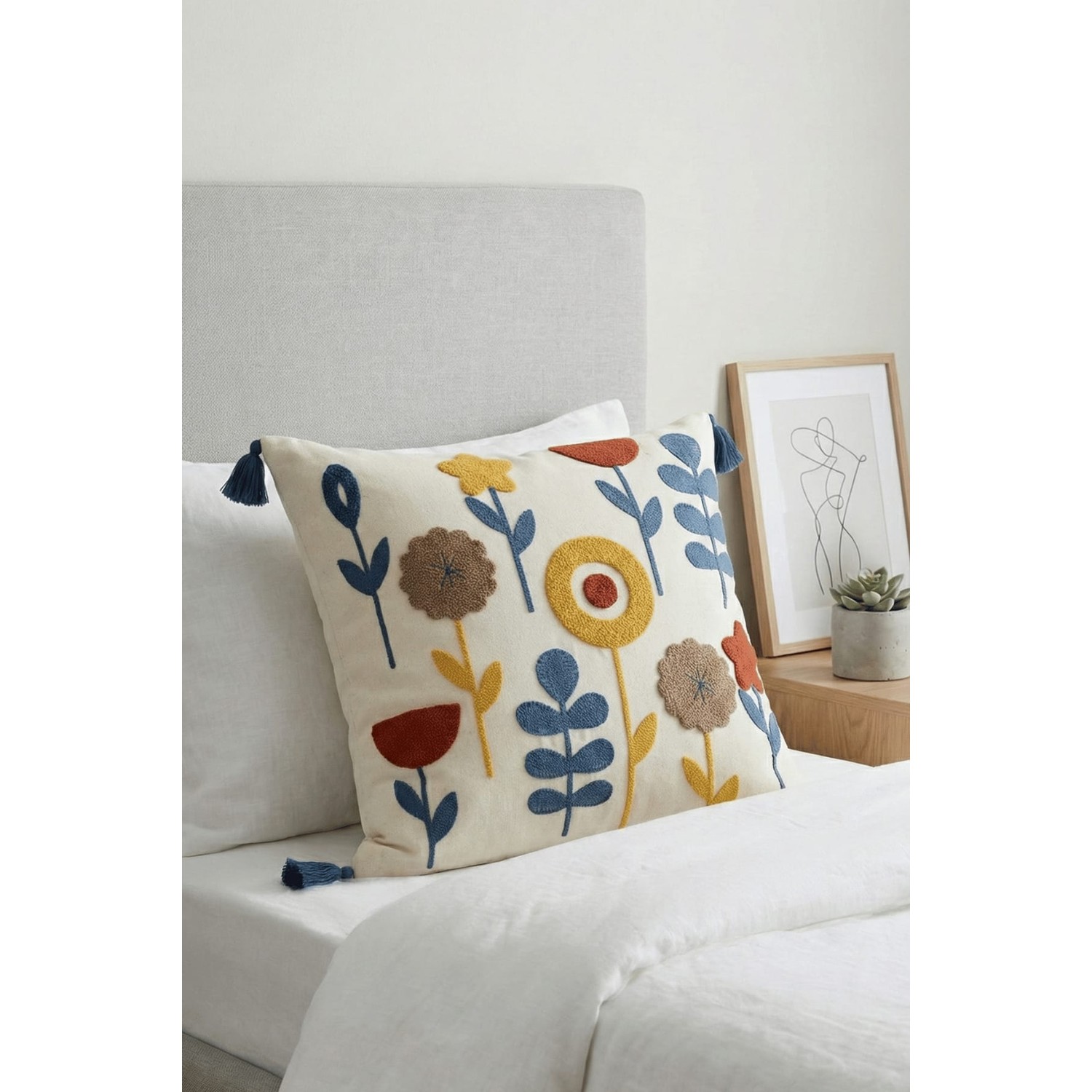 Buldan Natura Yıldız Çiçek Desenli Punch Nakışlı Dekoratif Kırlent Kılıfı 42×42 cm