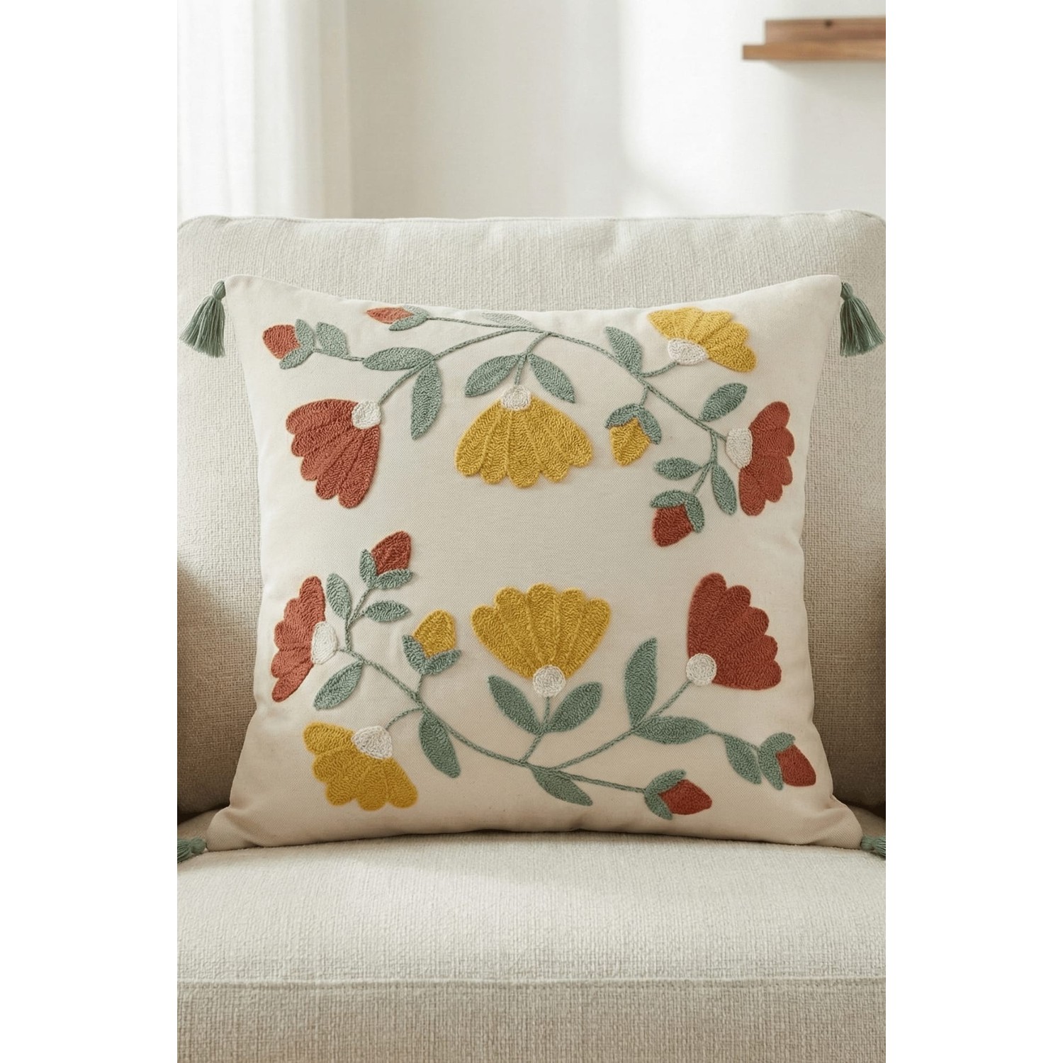 Buldan Natura Karanfil Çiçek Desenli Punch Nakışlı Dekoratif Kırlent Kılıfı 43×43 cm 4. görsel