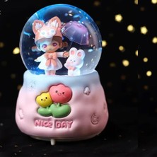 Hediyesahibi Güzel Bir Gün  Büyük Boy Püskürtmeli Müzikli Işıklı Kar Küresi