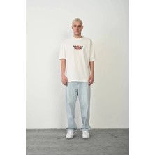 Tarz Yeri Unisex Baskılı Bisiklet Yaka Oversize T-Shirt - Beyaz
