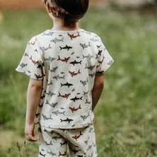 Antebies Organik Krem Köpekbalığı Desenli Beli Lastikli Kısa Kollu Erkek Çocuk Pijama Takımı