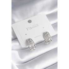 Clariss Pirinç Gümüş Renk Zirkon Taşlı Kadın Küpe