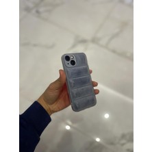 Eaksesuarnet iPhone 14 Uyumlu Şişme Puffer Arkası Yastık Görünümlü Silikon Telefon Kılıfı