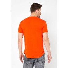 Tarz Cool Erkek Kırmızı Oval Etek Geniş Yaka %100 Pamuk Kısa Kollu Tişört