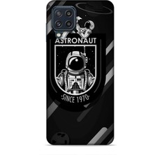 Lopard Samsung Galaxy M32 Kılıf Caliburn 2 Astronaut 1970 Kapak