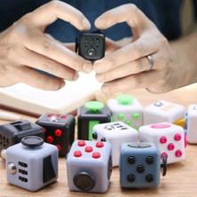 Açık Sarı Stil Fidgetes Küpü Anksiyete Stres Giderici Dikkat Dekompresyon Plastik Odak Fidget Oyun Zar Oyuncak Çocuklar Için Hediye (Yurt Dışından)
