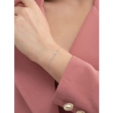 Brezza Lusso Luck Serisi Swarovski Taşlı Minimal Yonca Kadın Gümüş Bileklik