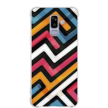 Printify Samsung Galaxy J8 (2018) Köşe Korumalı Antişok Kapak Labirent Grafiti Tasarımlı Şeffaf Kılıf