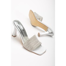 Dilimler Ayakkabı Yüz Biye Taşlı Kadeh Topuk Gümüş Kadın Abiye Terlik Ayakkabı