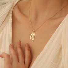 Nox Jewelry 14 Ayar Altın Mikron Kaplama Zarif ve Anlamlı Tasarım - Melek Figürlü Gümüş Kolye