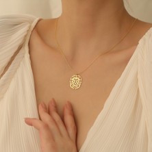 Nox Jewelry 14 Ayar Mikron Altın Kaplama Aslan Figürlü Geometrik Kolye - CN00227