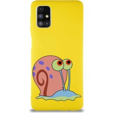 Printify Samsung Galaxy M51 Soft Premier Kapak Salyangoz Gary Tasarımlı Silikon Kılıf - Sarı