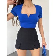 Hira Fashion Kadın Mavi Kare Yaka Sandy Kumaş Crop Bluz